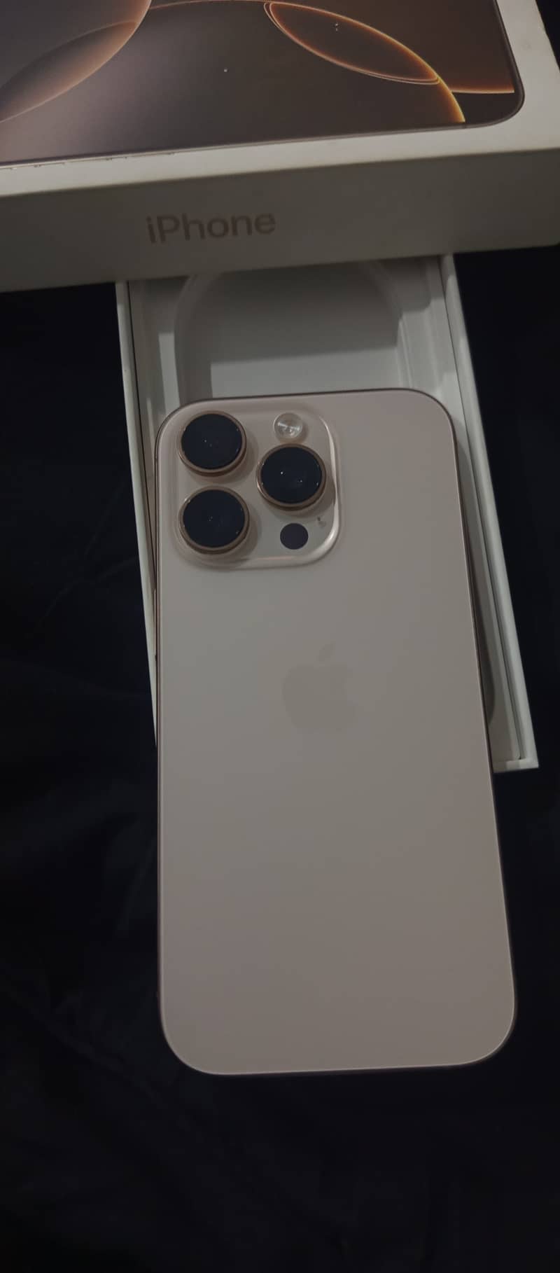 iPhone 16 pro 0