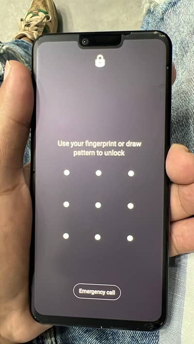 LG G8 thinQ 6/128 exchange posible only iPhone