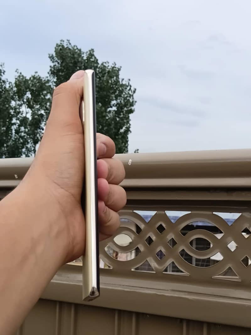 Tecno CAMON 30S 6