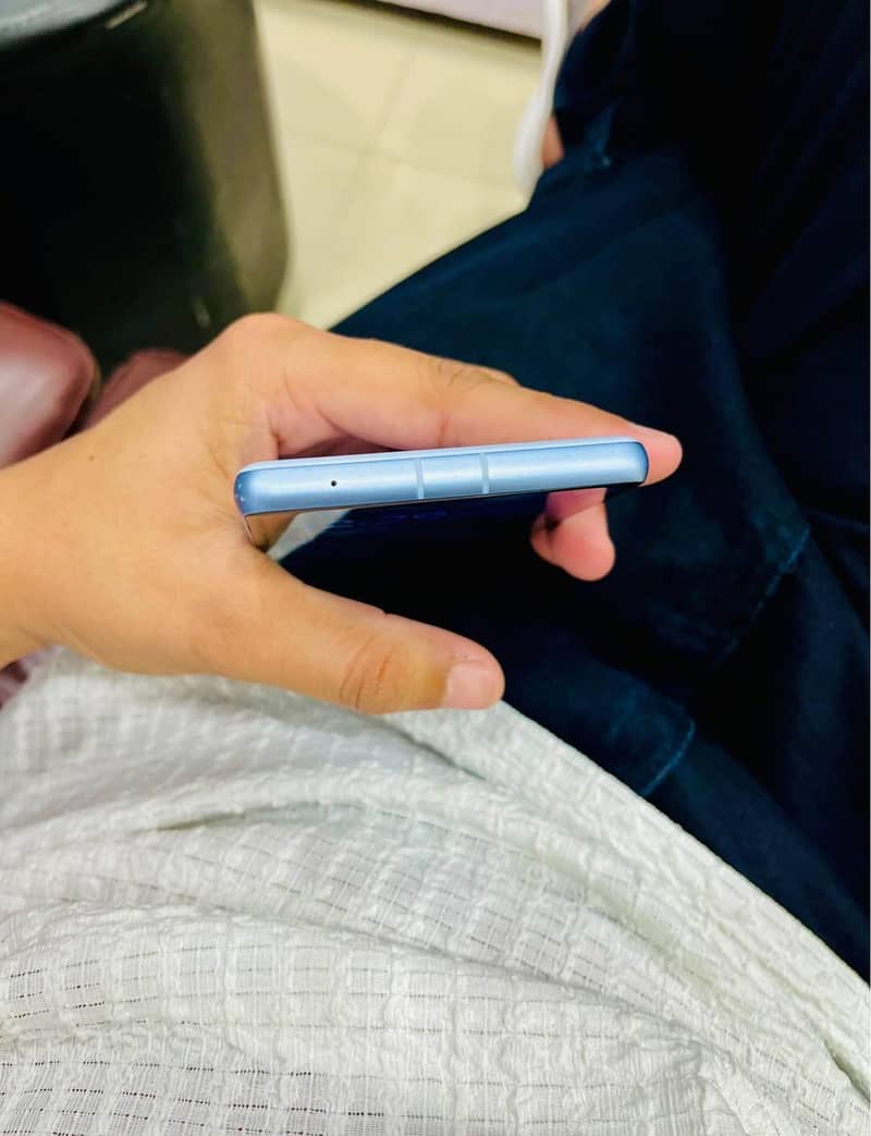 Google Pixel 7a 3