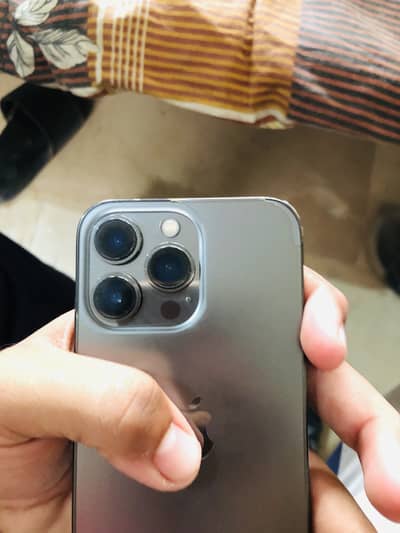 IPHONE 13 pro jv