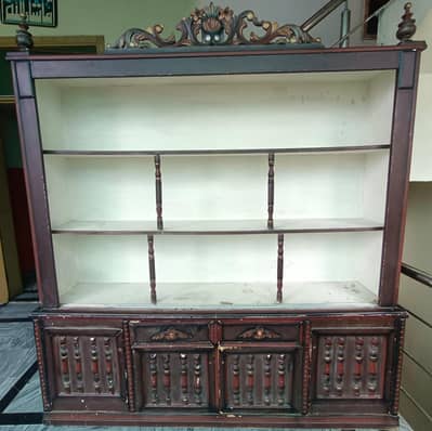 Crockery showcase