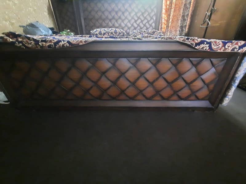 bed set , sofa etc 0