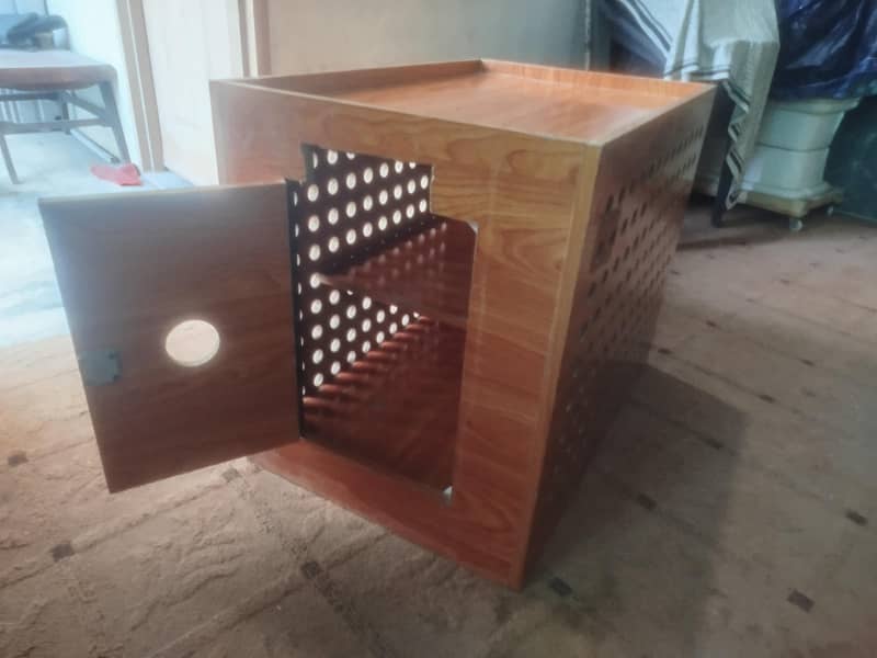 Table console for UPS or other usage 3