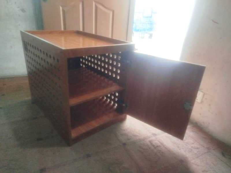 Table console for UPS or other usage 4