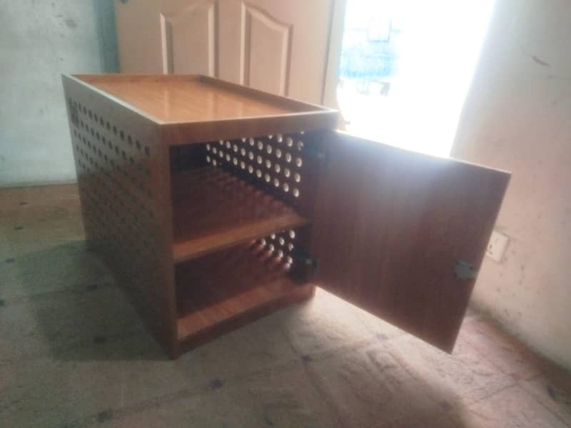 Table console for UPS or other usage 5