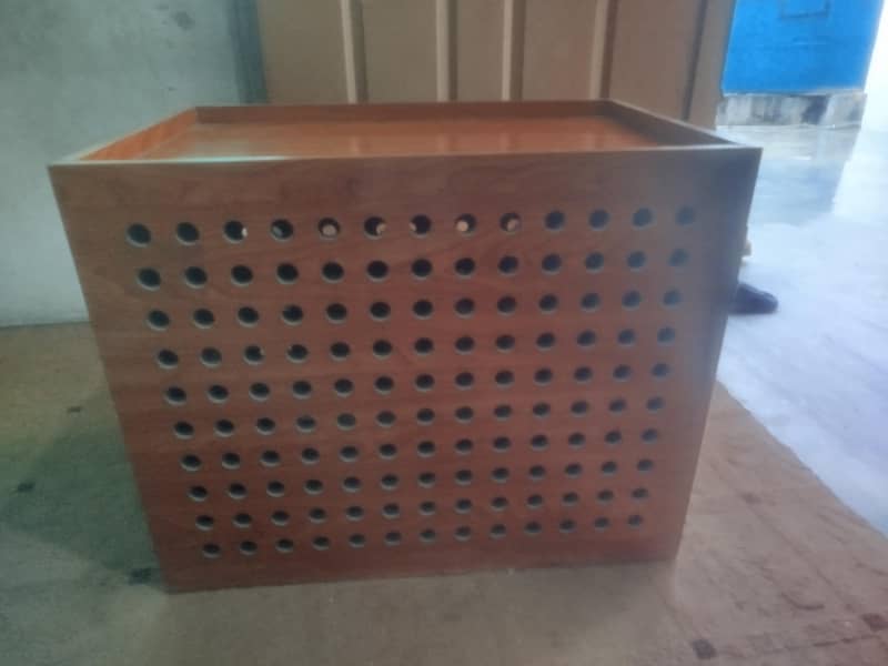 Table console for UPS or other usage 7