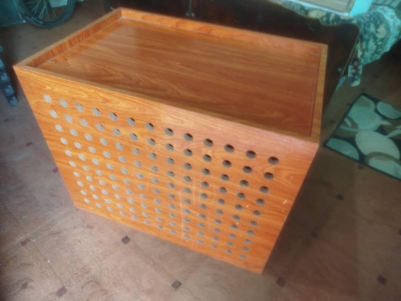 Table console for UPS or other usage 8