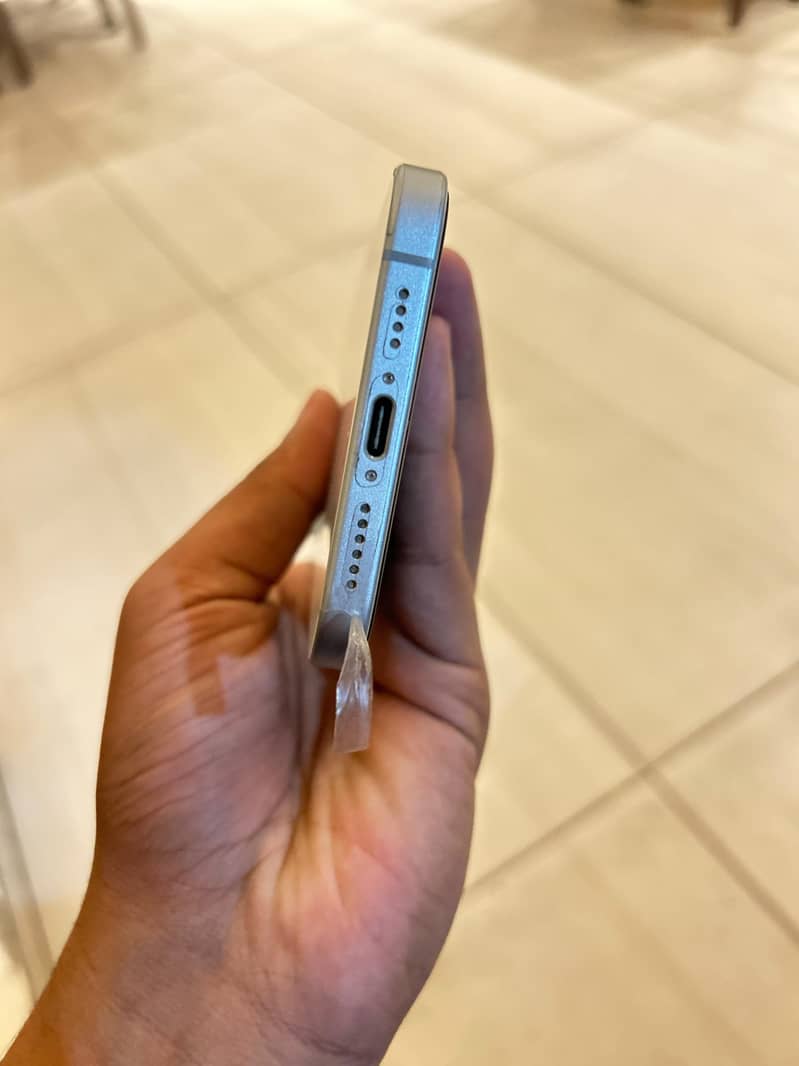 Apple iPhone 15 plus 2