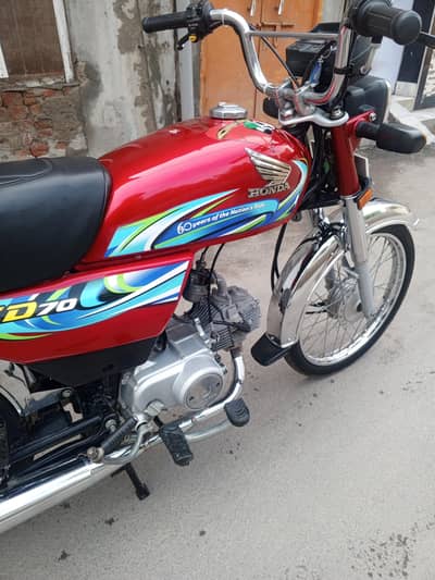 HONDA 70 24 MODEL 10/10 CONDITION ALL OKAY 03201171196