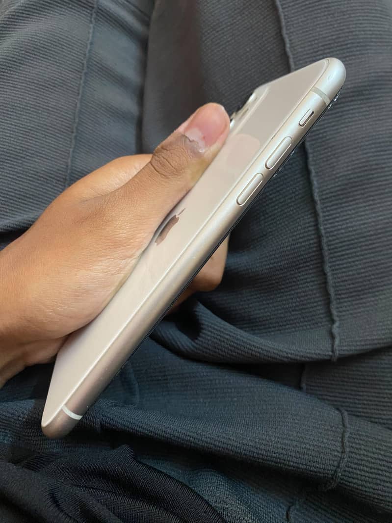 Apple iPhone 11 1
