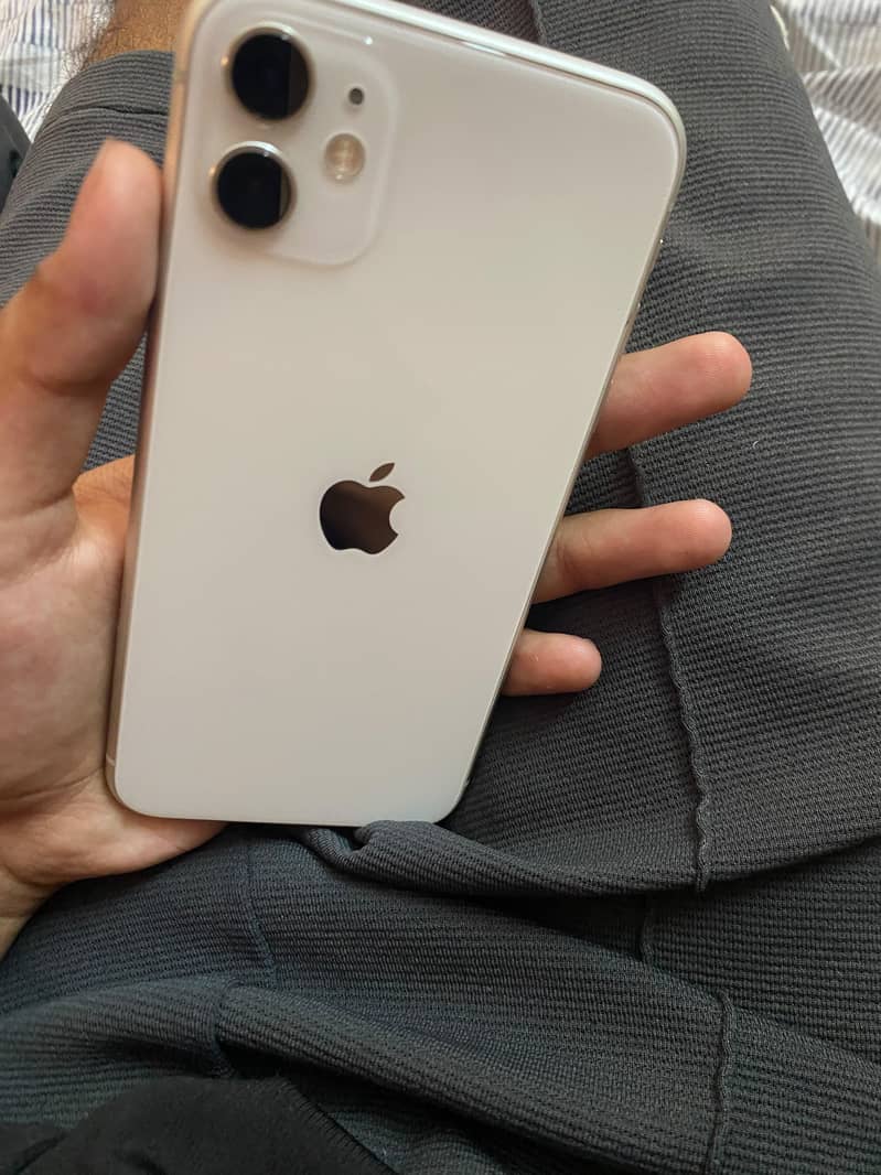 Apple iPhone 11 5