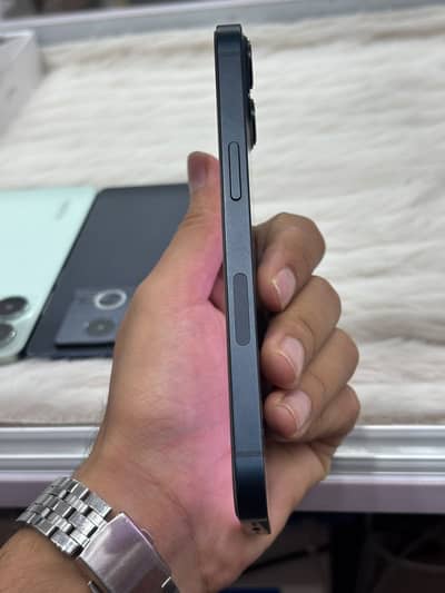 Apple iPhone 13 Factory unlock
