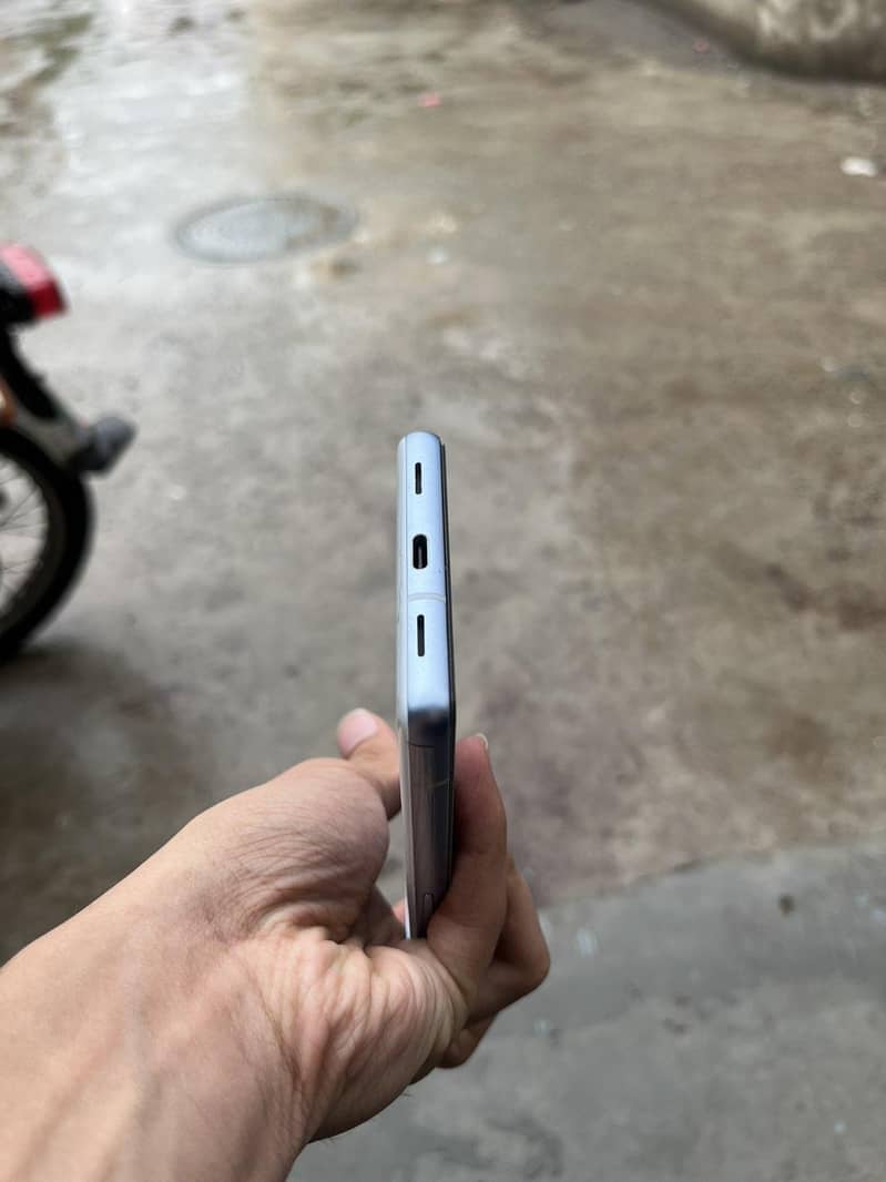 Google Pixel 7a 3
