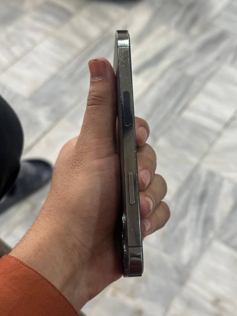 IPhone 12 pro 5