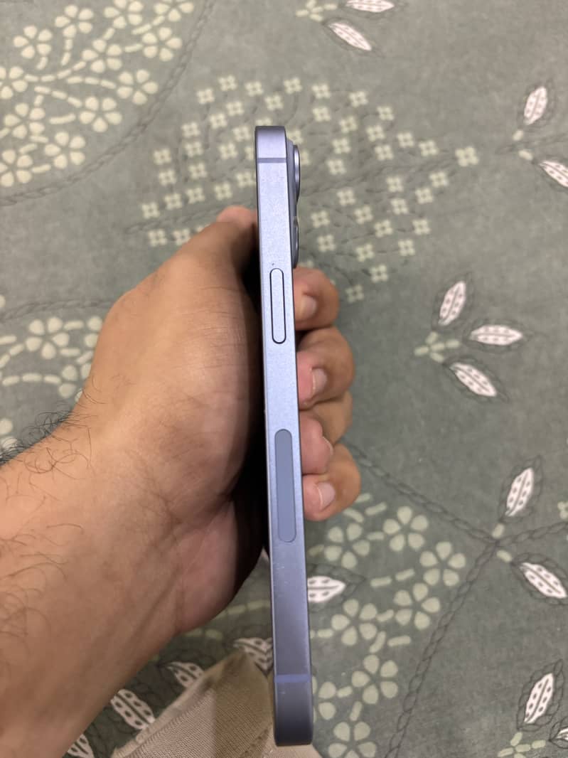 Apple iPhone 14 5