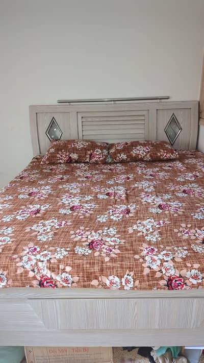 king bed