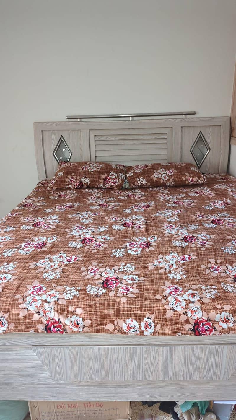 king bed 0