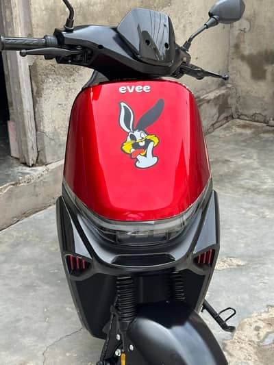 Evee s1
