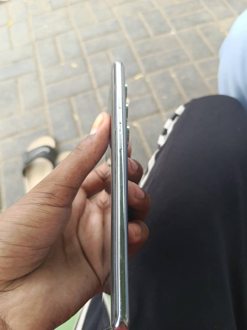 Tecno CAMON 40 Pro 1