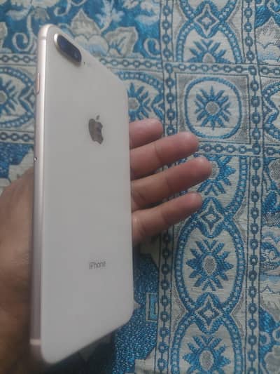Apple iPhone 8 Plus