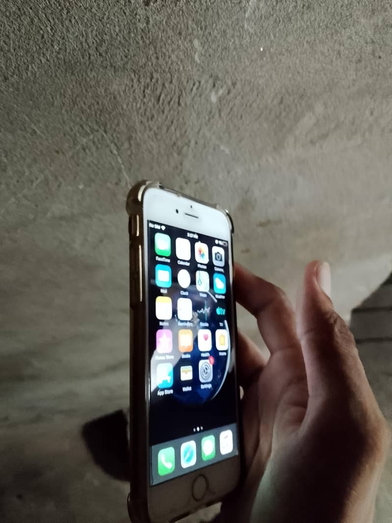 Apple iPhone 6 3