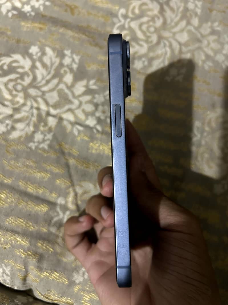 Apple iPhone 14 2