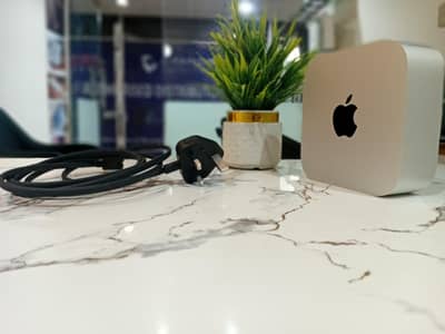 Mac mini M4 16GB RAM 256 Gb SSD Warranty till Nov 2026
