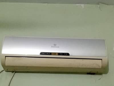 Air Conditioner (AC) avaible for sale