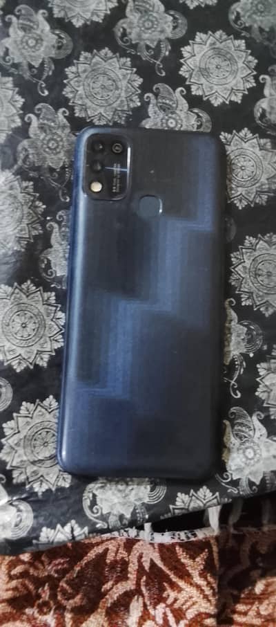 Infinix Hot 11 Play urgent sale