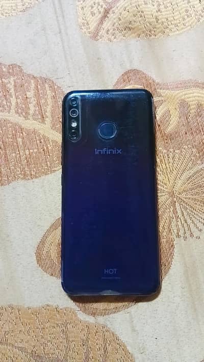 Infinix Hot 8