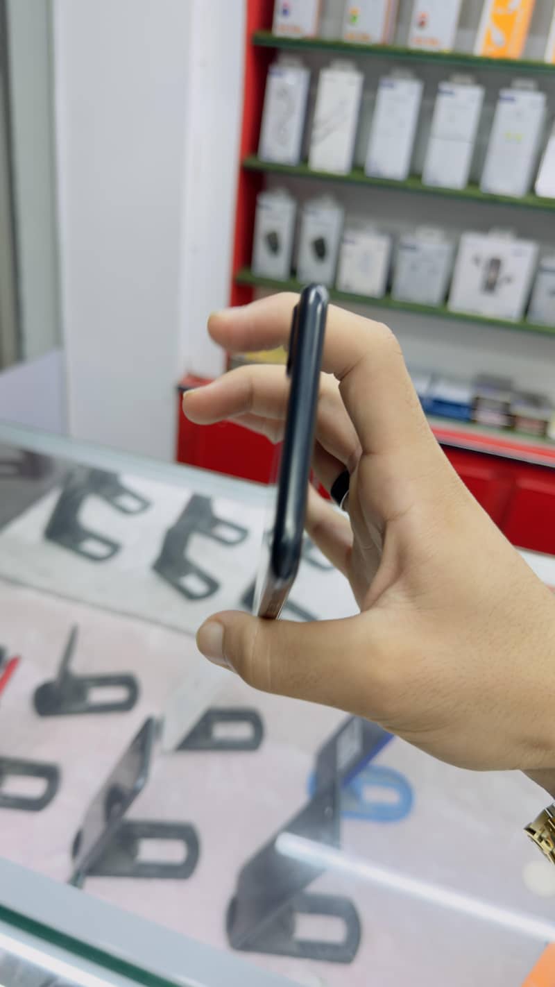 Apple iPhone 7 Plus 2