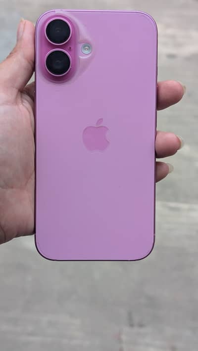 Apple iPhone 16