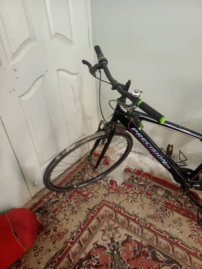 Almuonium frame