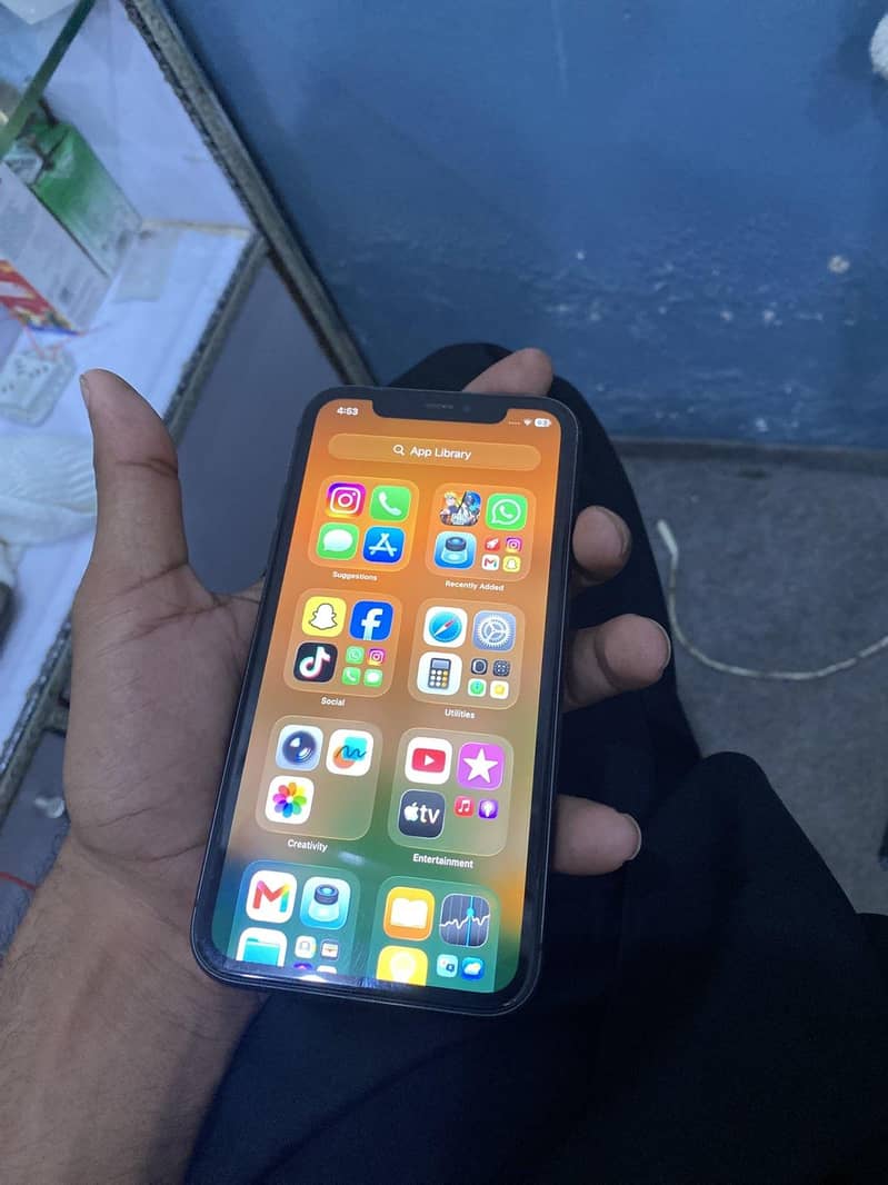 Apple iPhone 11 2