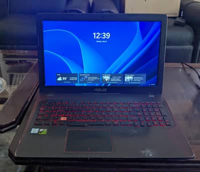Asus ROG Strix GL553VD