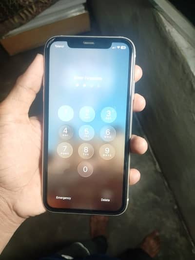 Apple iPhone 11