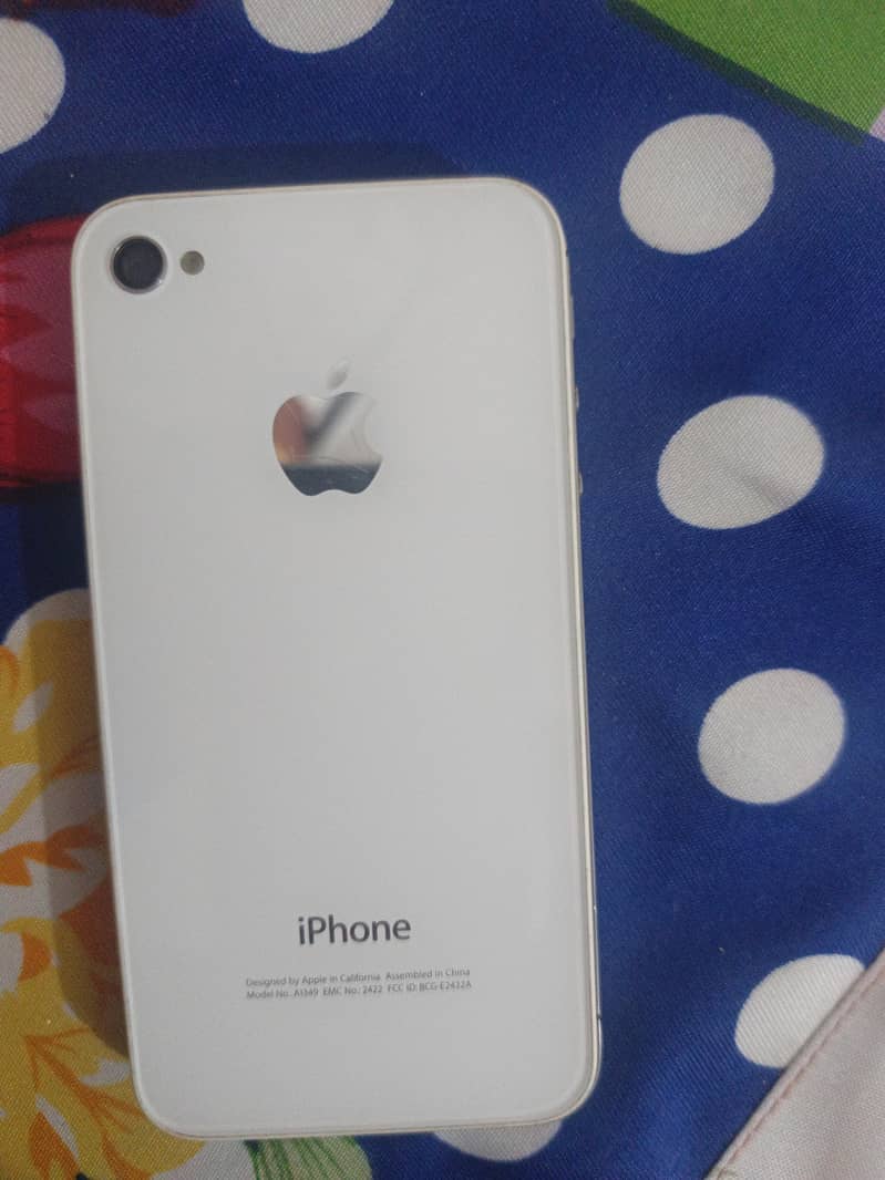 Apple iPhone 4 1