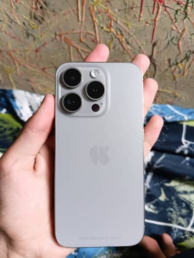 Apple iPhone 15 Pro
