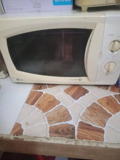 LG Microwave oven