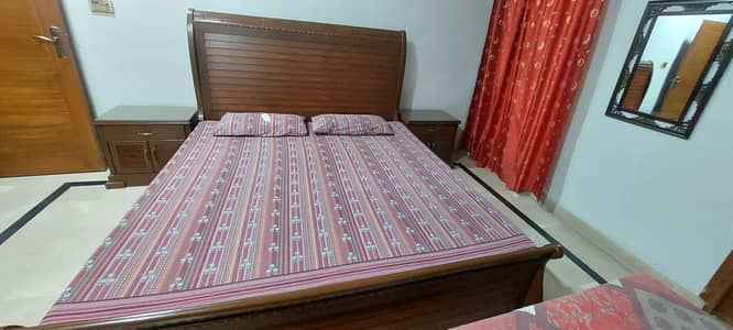 bed, dressing side tables and Mattress
