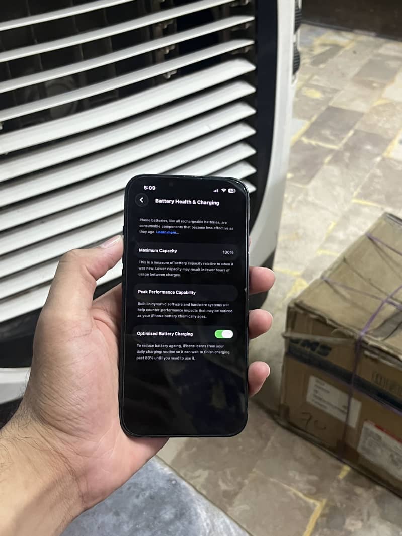 Apple iPhone 13 2
