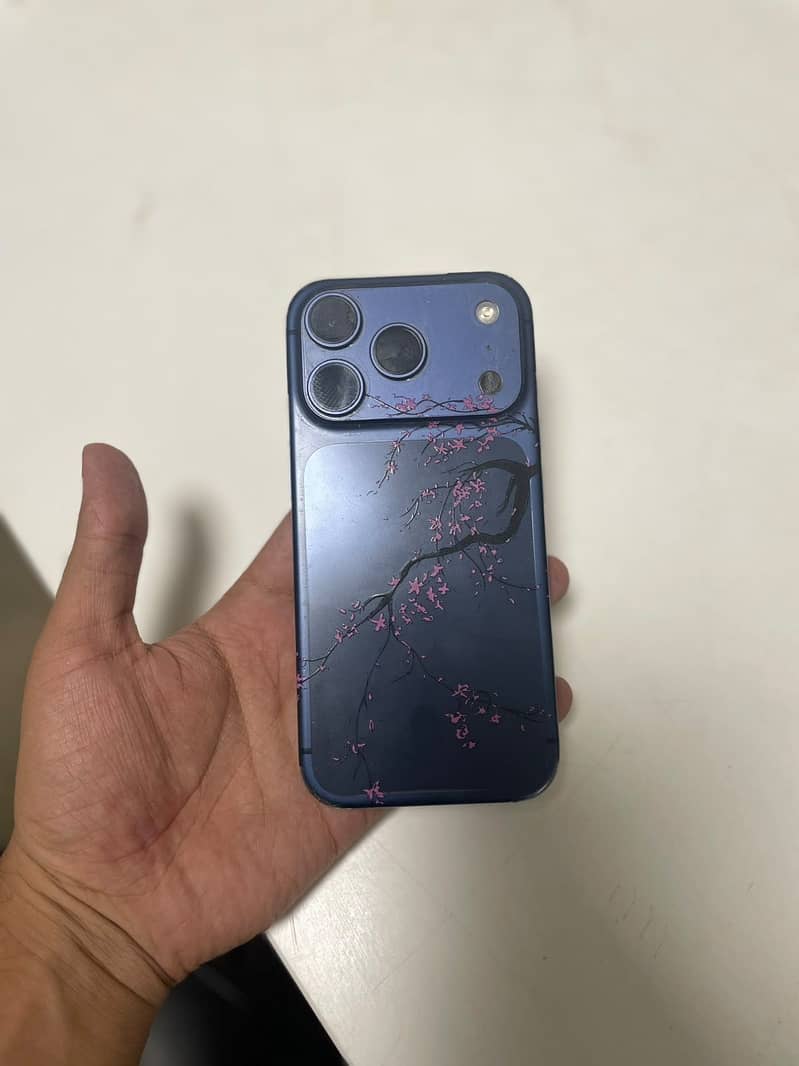 Apple iPhone 17 Pro 1