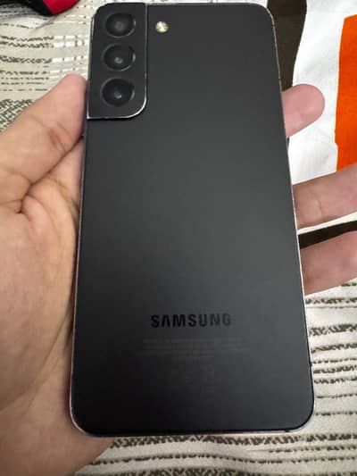 Samsung S22