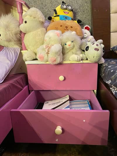 kids bed very good condition