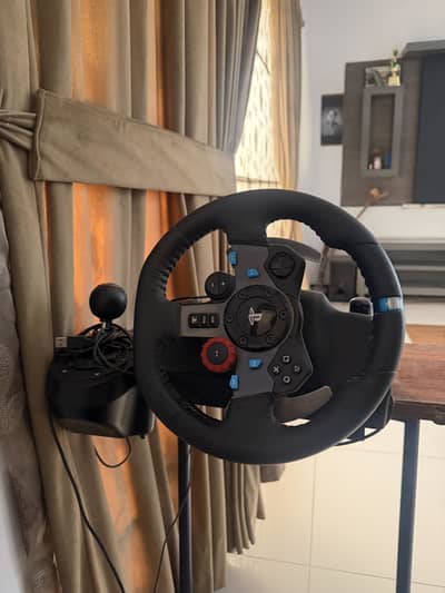 G920/G29 Driving force streering wheel and pedals with shifter DE9