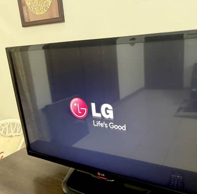 LG LED TV 32 inches