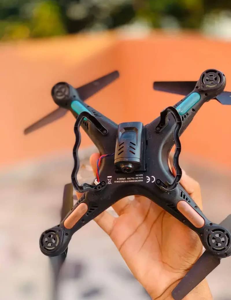 RC quadcopter with camera 1