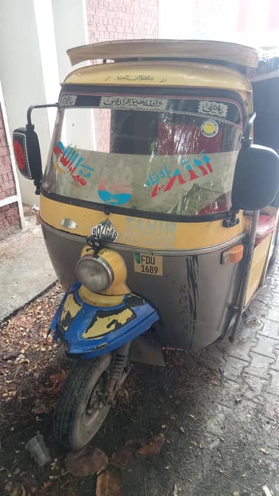 Rozgar auto Rickshaw urgent sale 03205900243