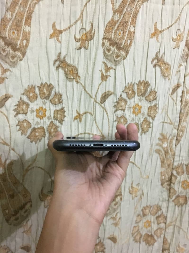 Iphone 11 4